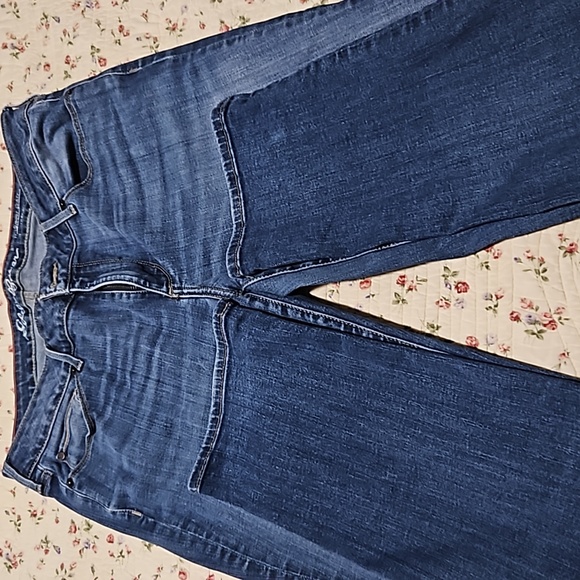 Eddie Bauer jeans - Picture 2 of 6